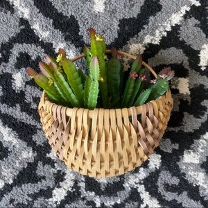 VTG Natural & Gray Hans Woven wall Basket Pocket